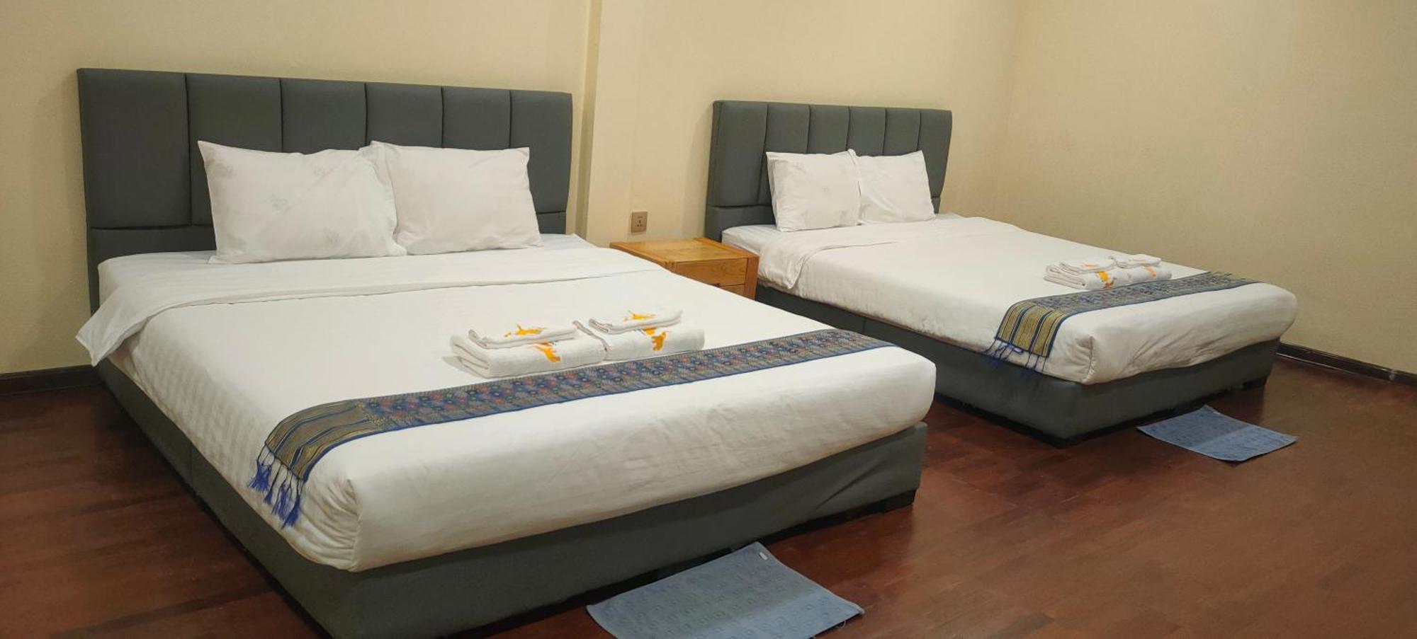 Yula Hotel Thatluang В'єнтьян Номер фото