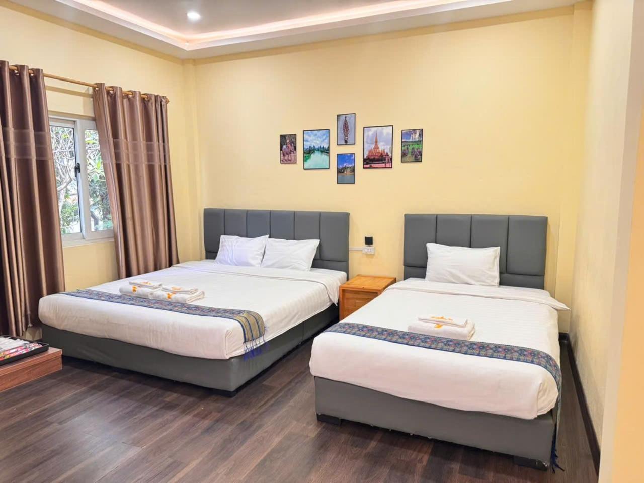 Yula Hotel Thatluang В'єнтьян Екстер'єр фото
